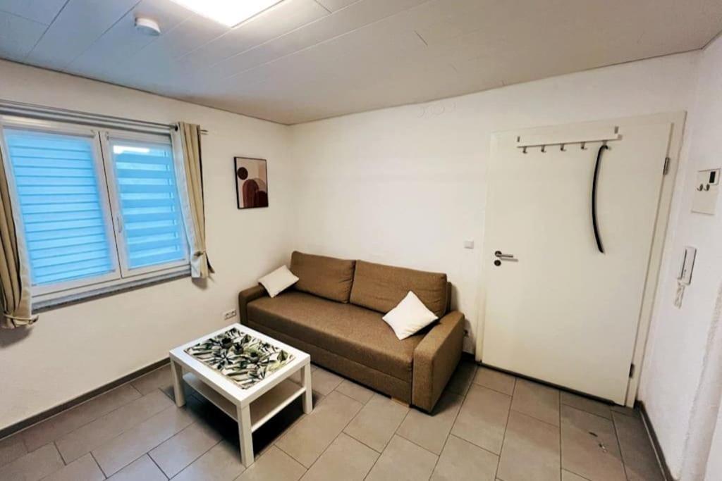 Ches Cozy Corner Helle 1 Zimmer Wohnung Höchberg Εξωτερικό φωτογραφία